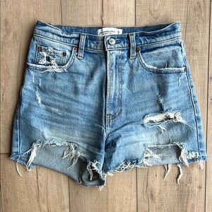 Abercrombie & Fitch High Rise 4” Short